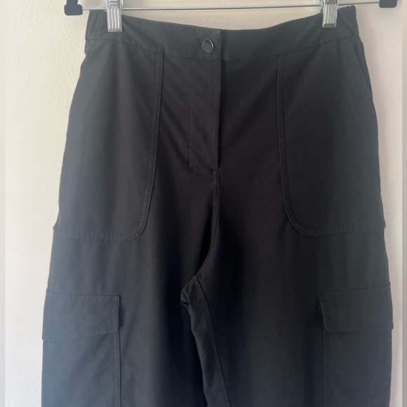 Lululemon Light Utilitech Cargo Pocket High-Rise Black Pants Size 28 - Picture 3 of 11